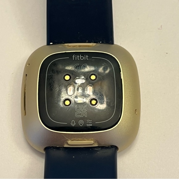 Fitbit Versa 3, Excellent, Charger Included, Tested, Gold/blue Band - Picture 6 of 7
